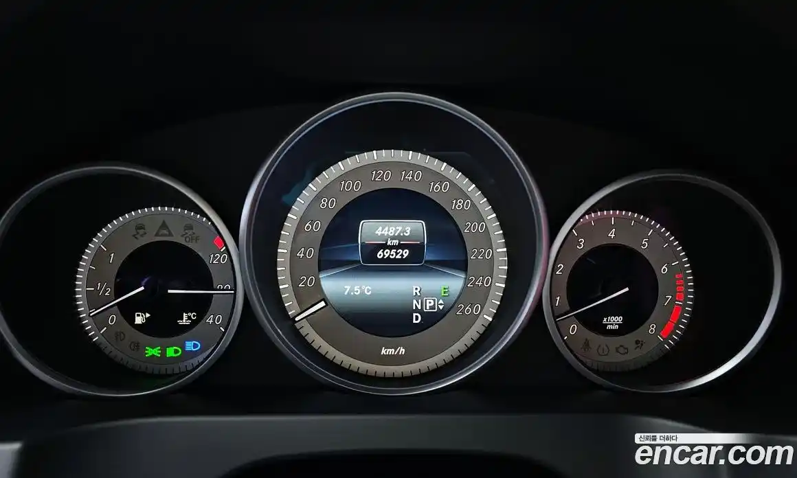 Mercedes-Benz E-Class 2016 3.0 Автомат в Москве № 212024, фото 14