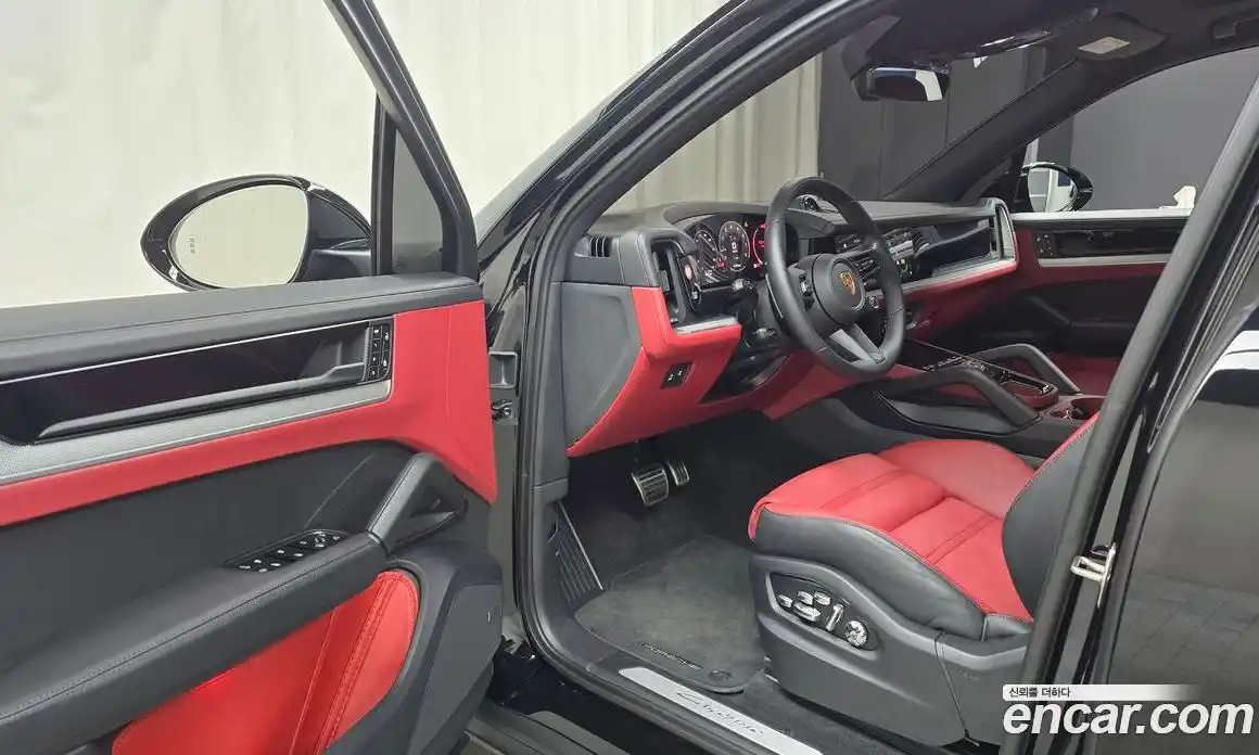 Porsche Cayenne 2024 3.0 Автомат в Москве № 213051, фото 10