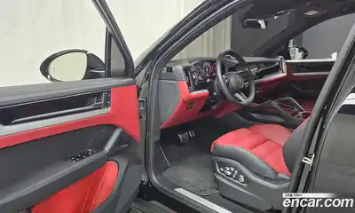 Porsche Cayenne 2024 3.0 Автомат в Москве № 213051, миниатюра 10