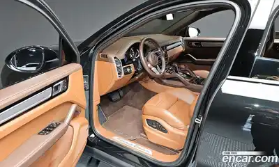 Porsche Cayenne 2023 3.0 Автомат в Москве № 213126, миниатюра 12