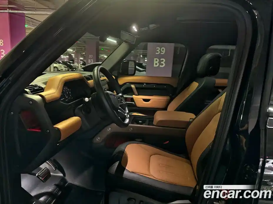 Land Rover Defender 2024 3.0 Автомат в Москве № 213893, фото 11