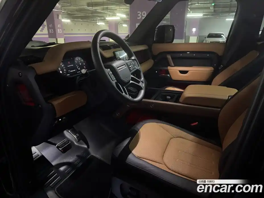 Land Rover Defender 2024 3.0 Автомат в Москве № 213893, фото 13