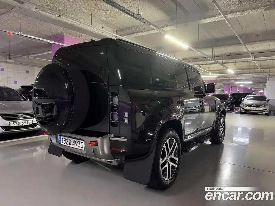 Land Rover Defender 2024 3.0 Автомат в Москве № 213893, фото 6