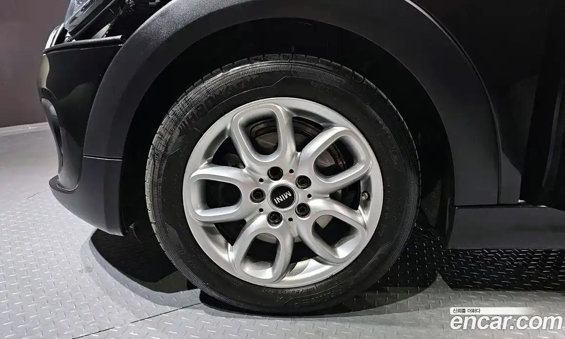 Mini Cooper 2021 1.5 Автомат в Москве № 214153, фото 5