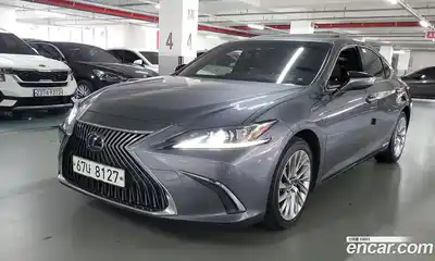 Lexus ES, 2019