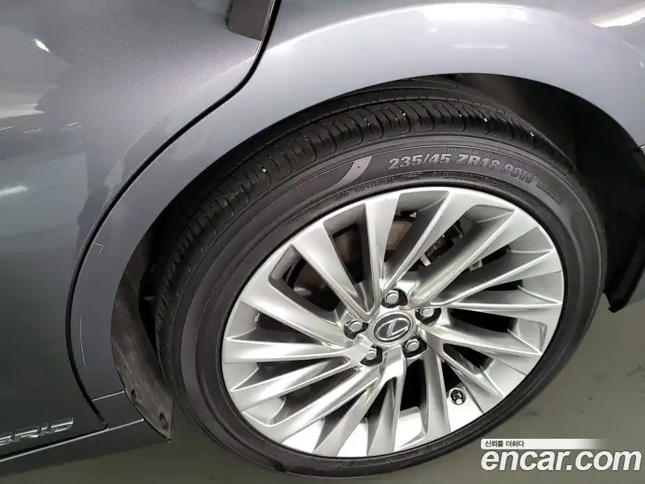 Lexus ES 2019 2.5 Автомат в Москве № 214832, фото 20