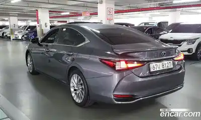 Lexus ES 2019 2.5 Автомат в Москве № 214832, миниатюра 4