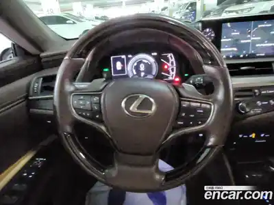 Lexus ES 2019 2.5 Автомат в Москве № 214832, миниатюра 10