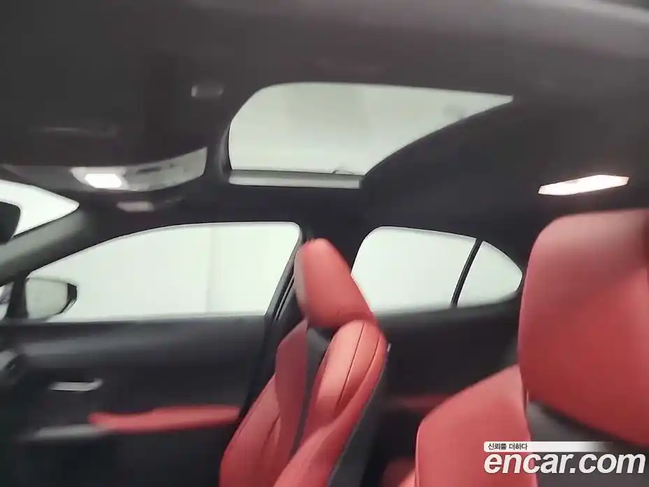 Lexus UX 2020 2.0 Автомат в Москве № 214849, фото 13