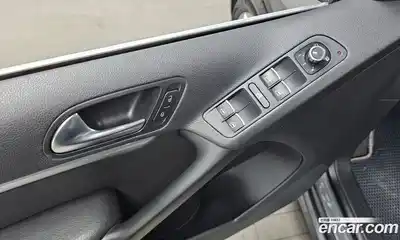 Volkswagen Tiguan 2013 2.0 Автомат в Москве № 215238, миниатюра 6