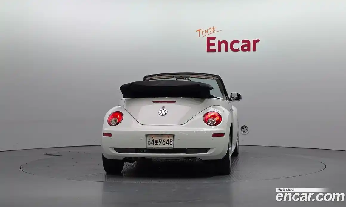 Volkswagen Beatle 2011 2.0 Автомат в Москве № 215340, фото 13