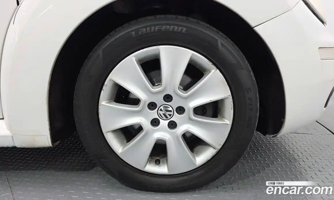 Volkswagen Beatle 2011 2.0 Автомат в Москве № 215340, фото 4