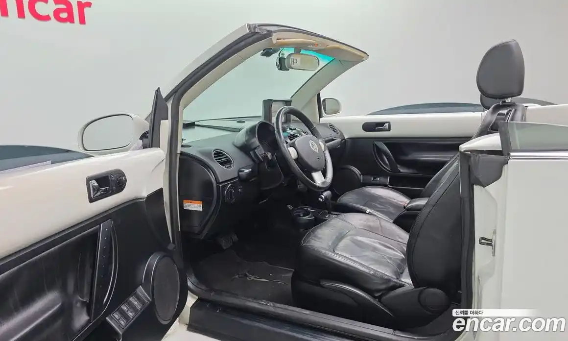 Volkswagen Beatle 2011 2.0 Автомат в Москве № 215340, фото 10