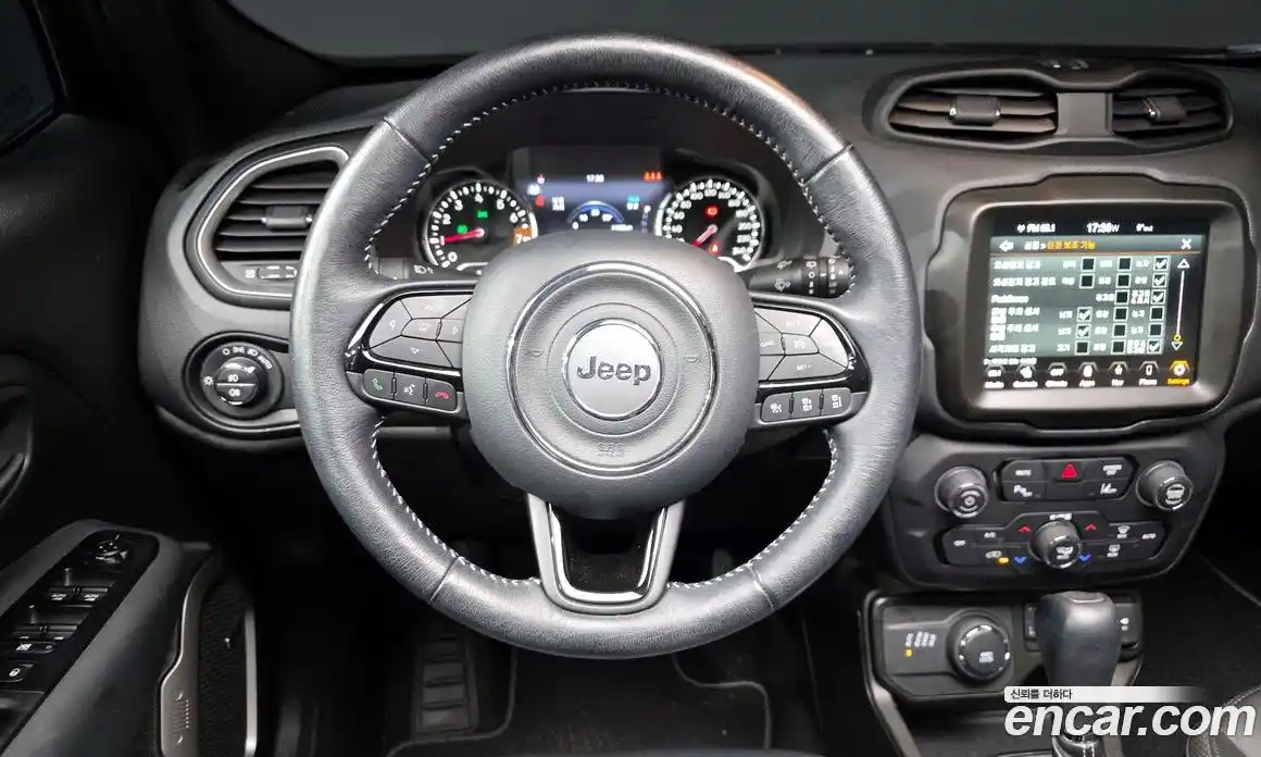 Jeep Renegade 2021 2.4 Автомат в Москве № 215503, фото 13