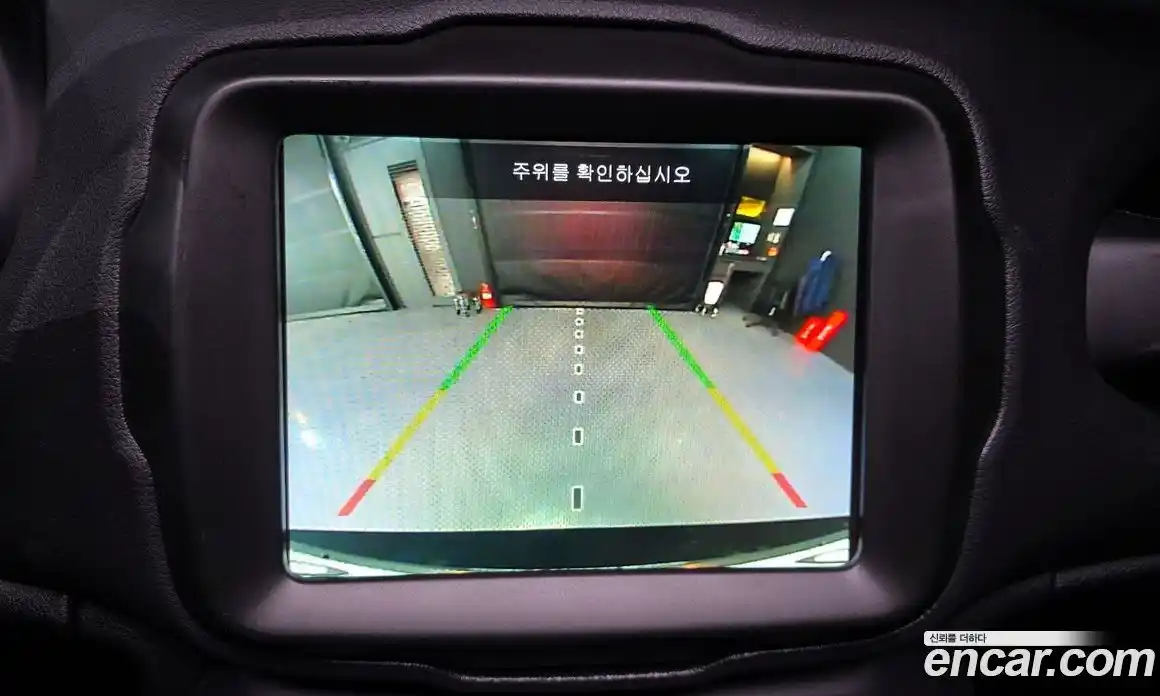 Jeep Renegade 2021 2.4 Автомат в Москве № 215503, фото 15