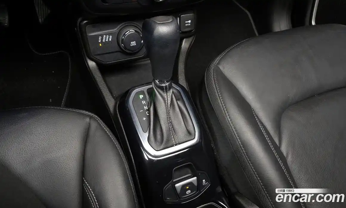 Jeep Renegade 2021 2.4 Автомат в Москве № 215503, фото 9