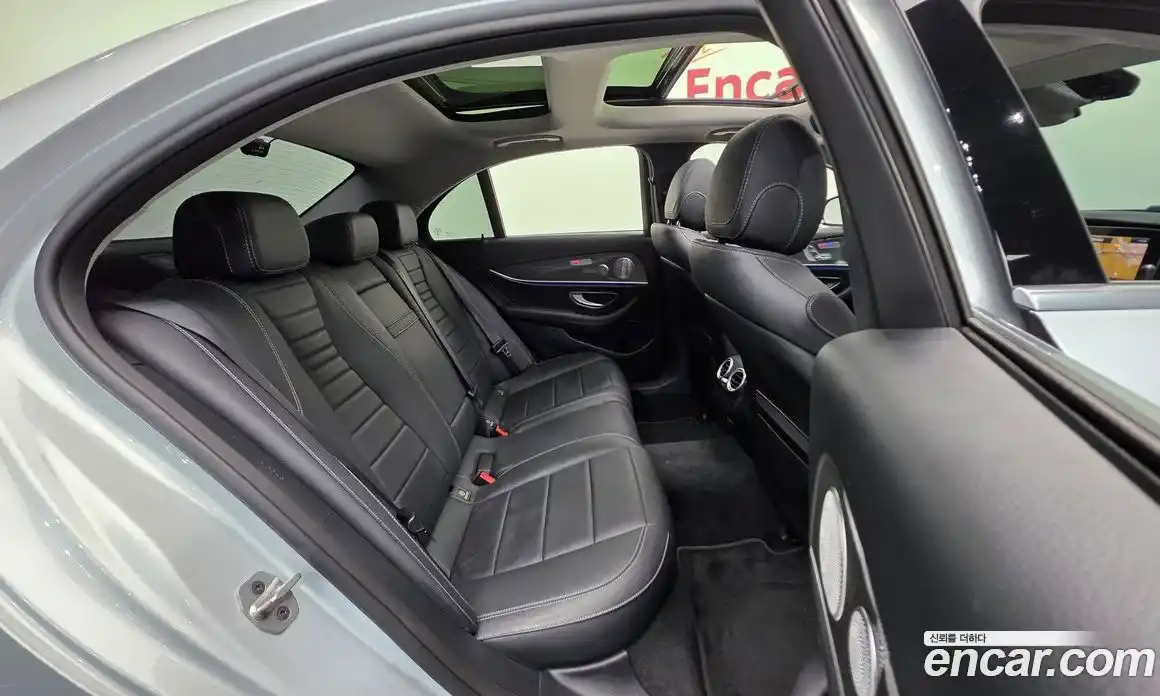 Mercedes-Benz E-Class 2020 2.0 Автомат в Москве № 224487, фото 14