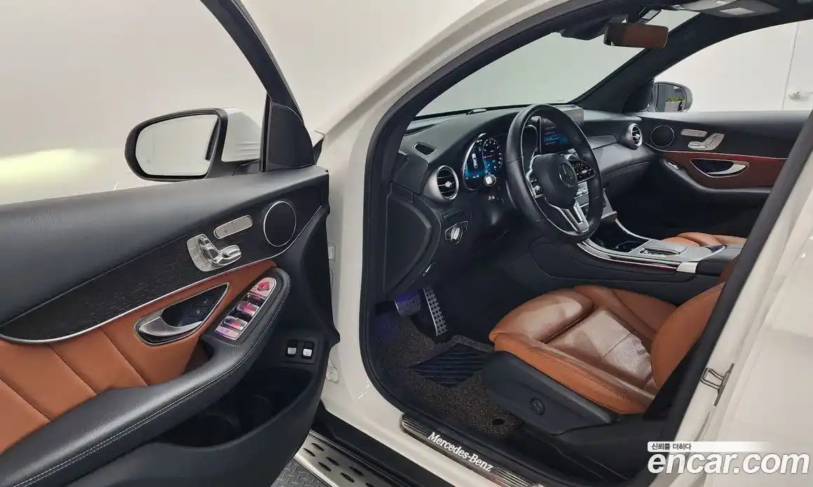 Mercedes-Benz GLC-Class 2021 2.0 Автомат в Москве № 224911, фото 3