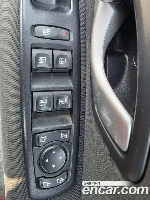 Renault SM3 2015 1.6 Автомат в Москве № 227425, фото 14