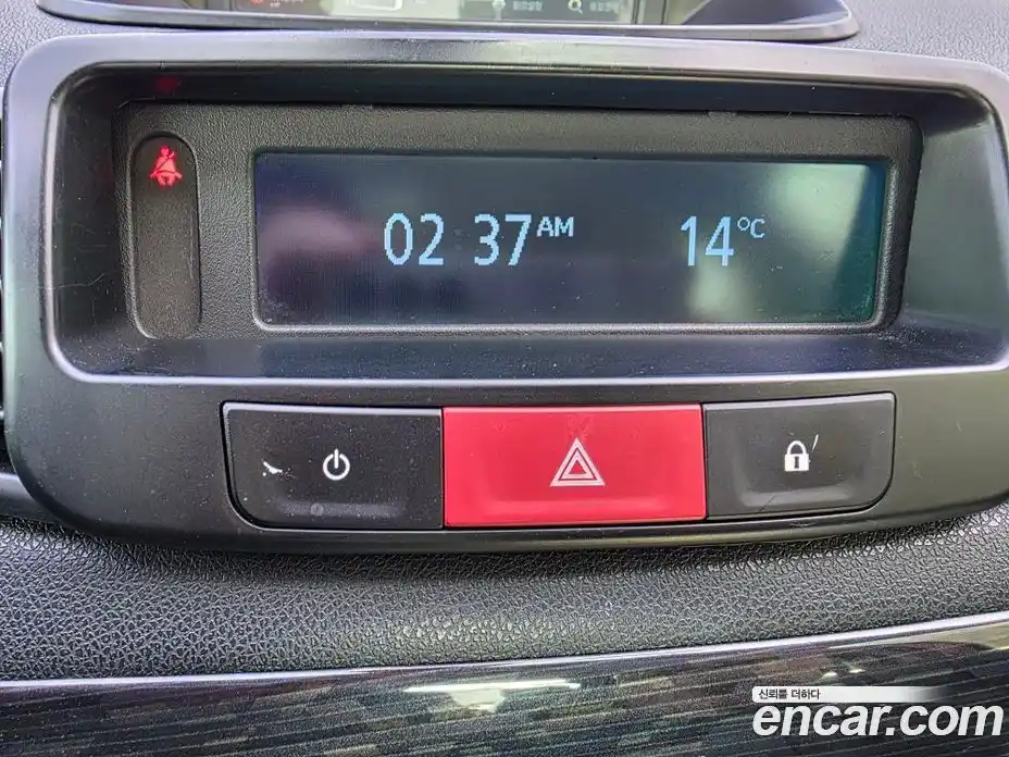 Renault SM3 2015 1.6 Автомат в Москве № 227425, фото 18