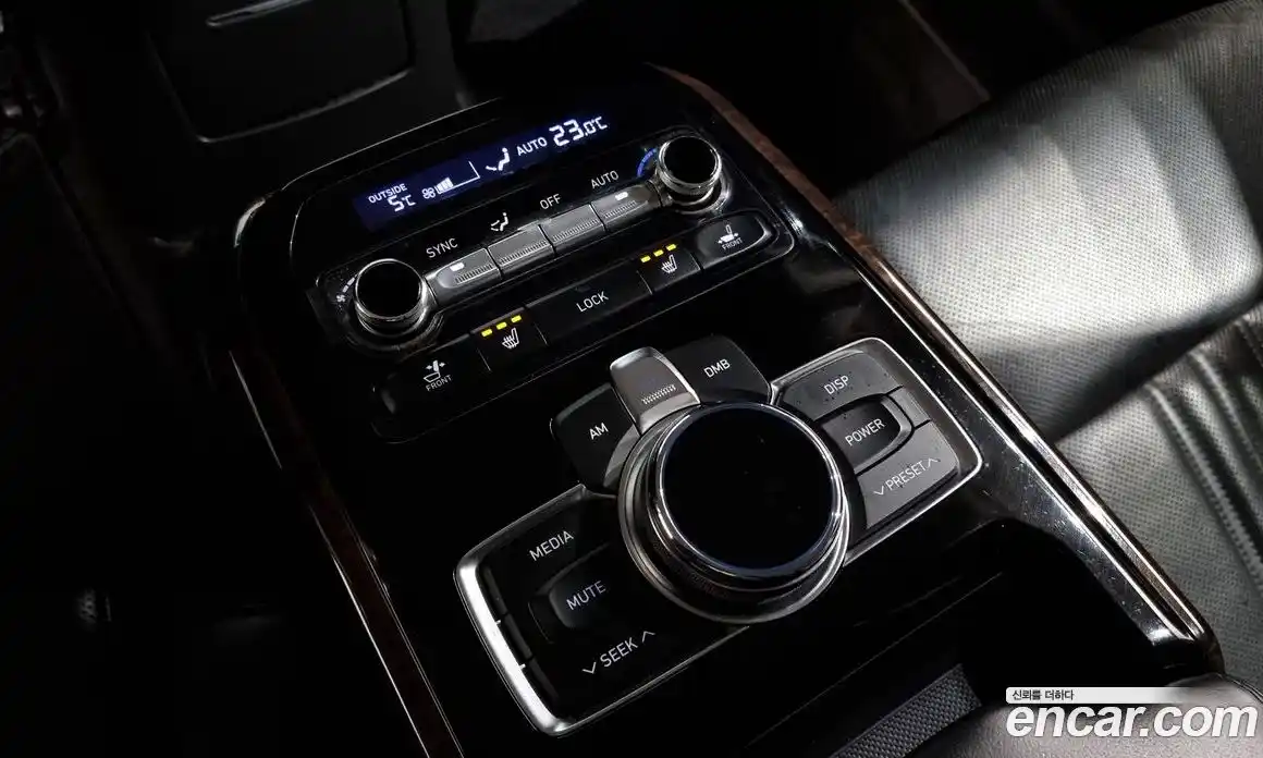 Genesis EQ900 2016 3.8 Автомат в Москве № 22745, фото 11