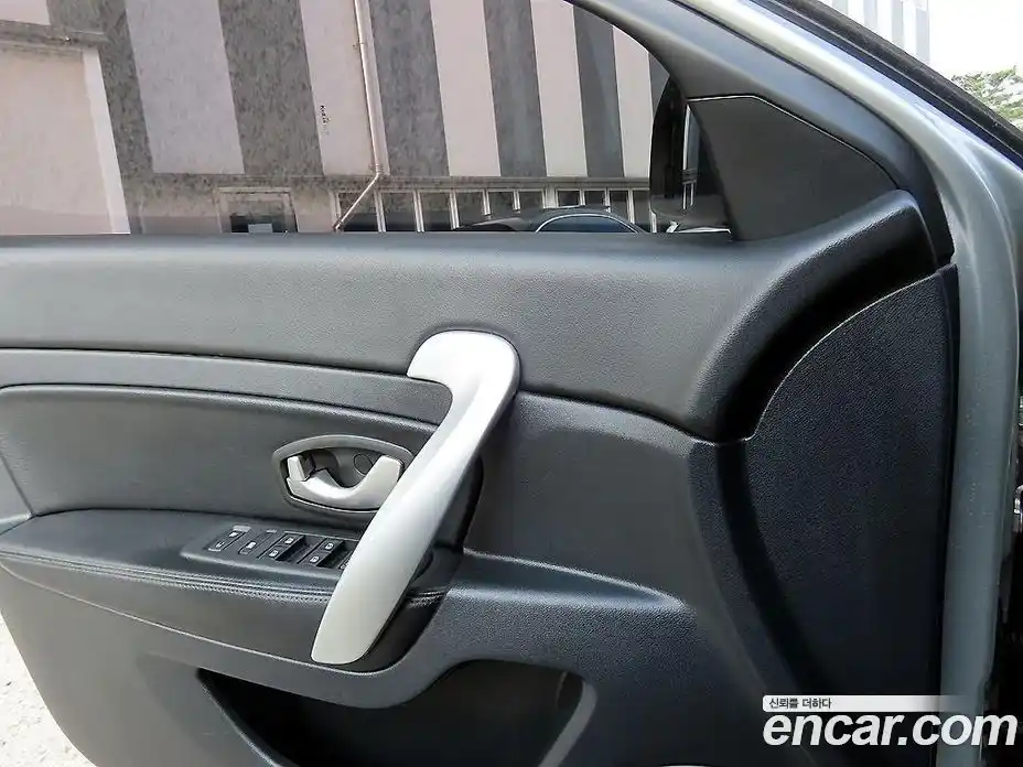 Renault SM5 2014 2.0 Автомат в Москве № 227463, фото 11