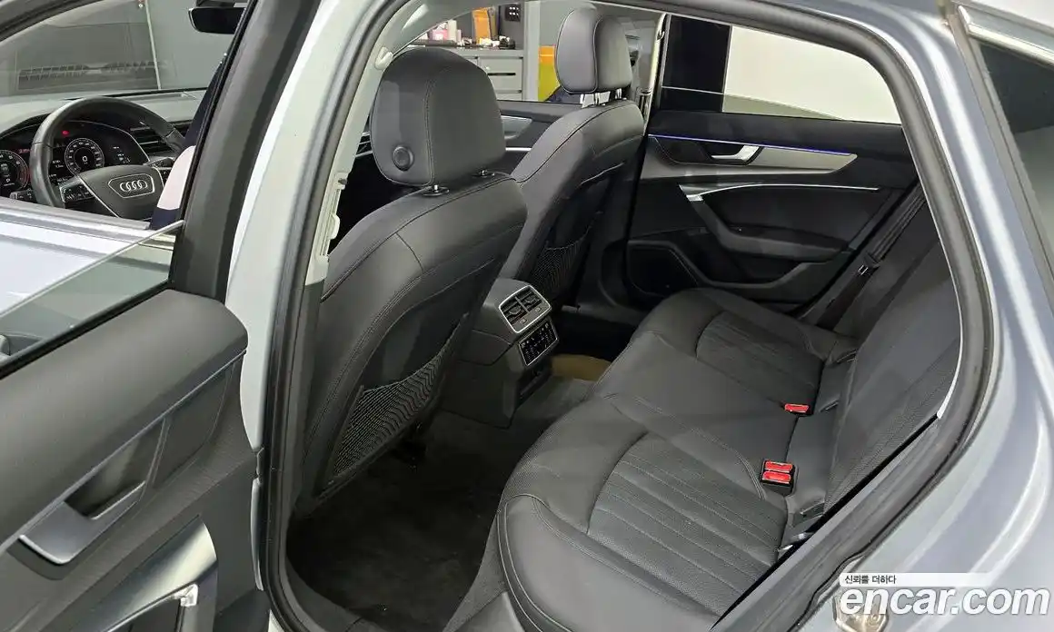 Audi A6 2021 2.0 Автомат в Москве № 229887, фото 11