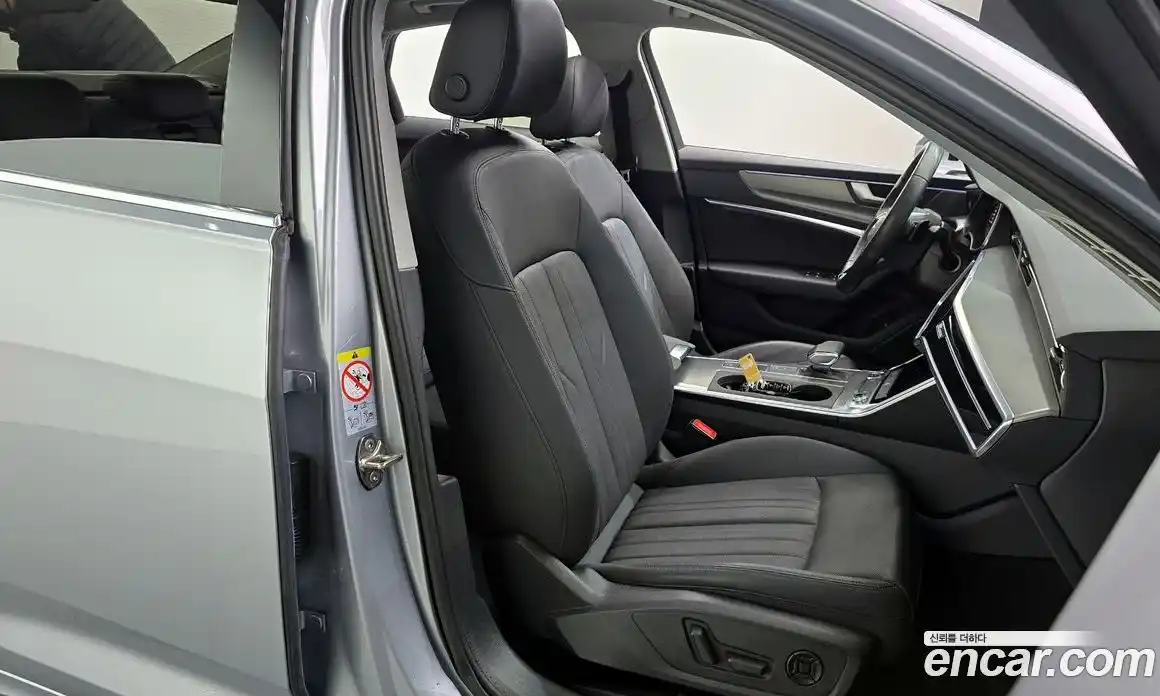 Audi A6 2021 2.0 Автомат в Москве № 229887, фото 12