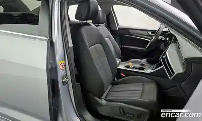 Audi A6 2021 2.0 Автомат в Москве № 229887, миниатюра 12