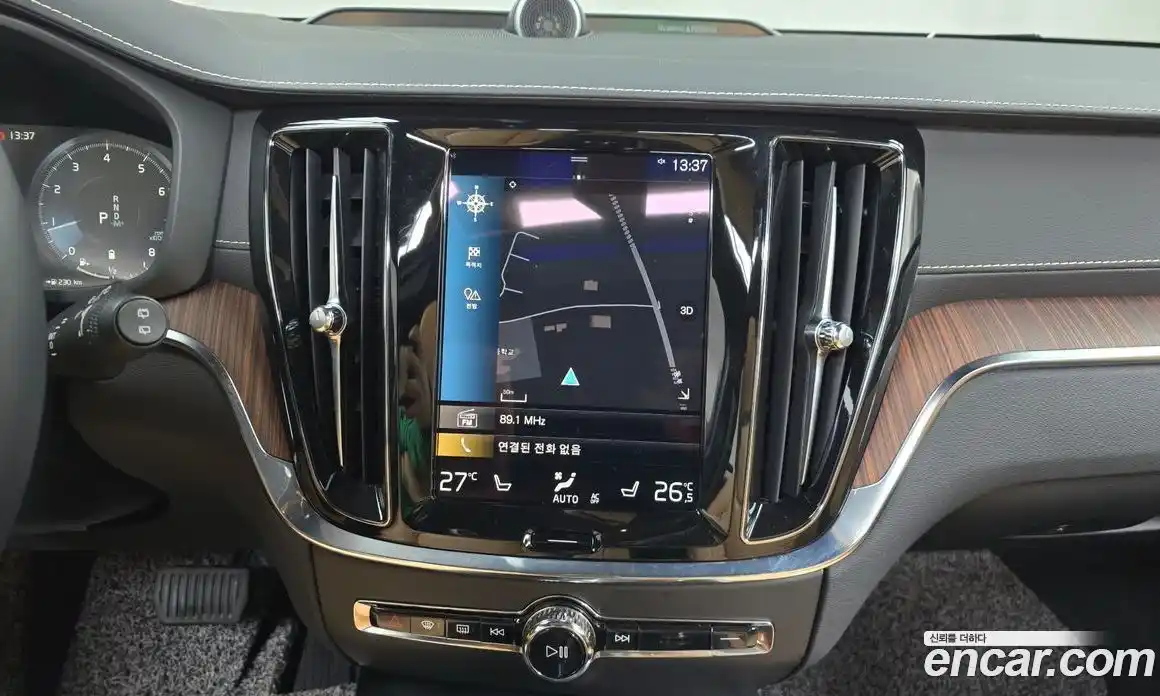 Volvo V60 2021 2.0 Автомат в Москве № 230457, фото 9