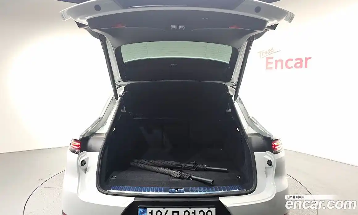 Porsche Cayenne 2024 3.0 Автомат в Москве № 230943, фото 19