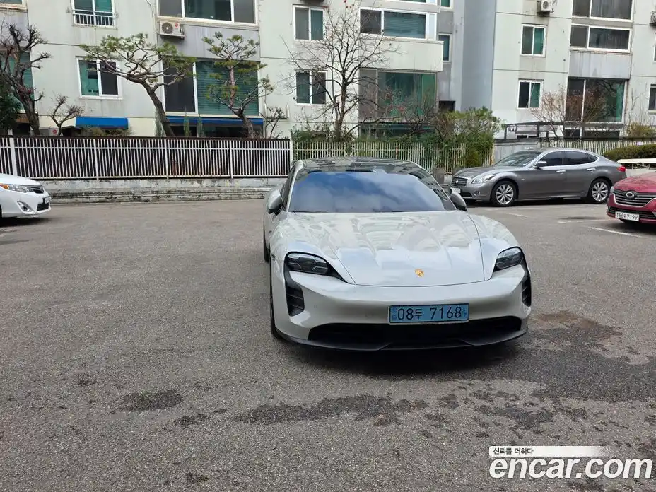 Porsche Taycan 2023 Автомат в Москве № 231070, фото 3