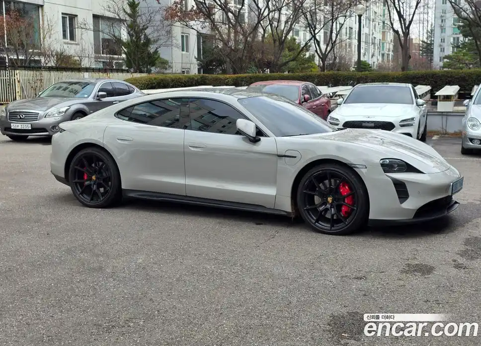 Porsche Taycan 2023 Автомат в Москве № 231070, фото 4