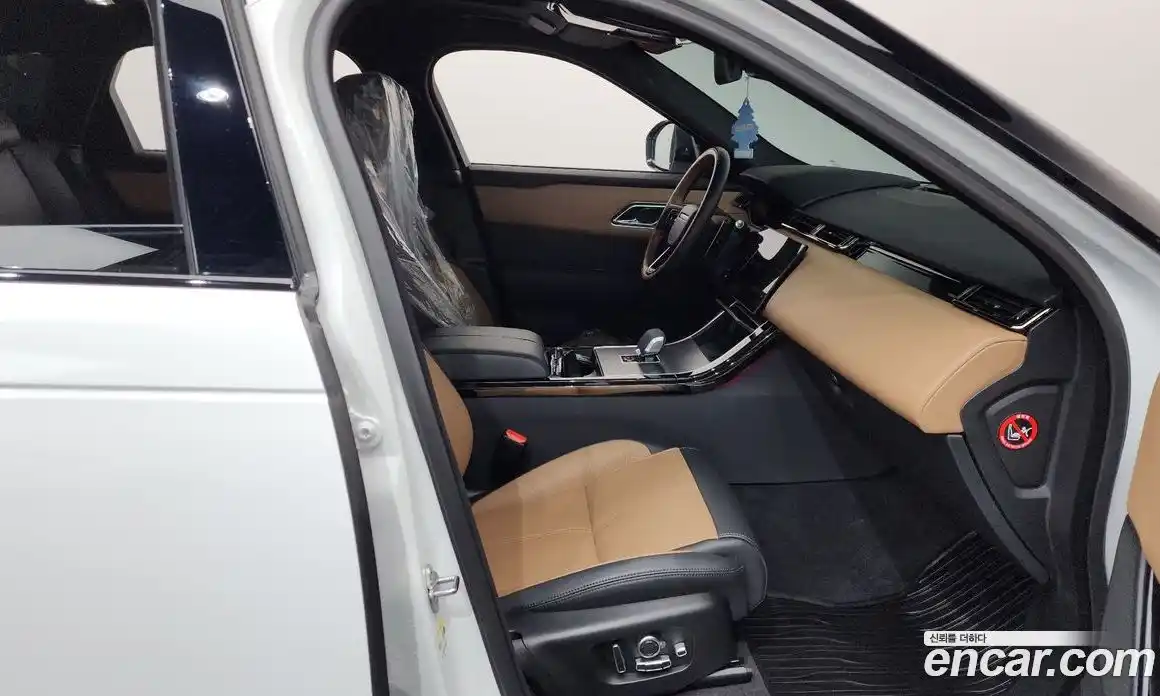 Land Rover Range-Rover Velar 2025 3.0 Автомат в Москве № 231187, фото 10