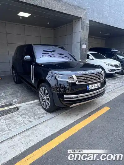 Land Rover Range-Rover 2023 4.4 Автомат в Москве № 231326, миниатюра 2