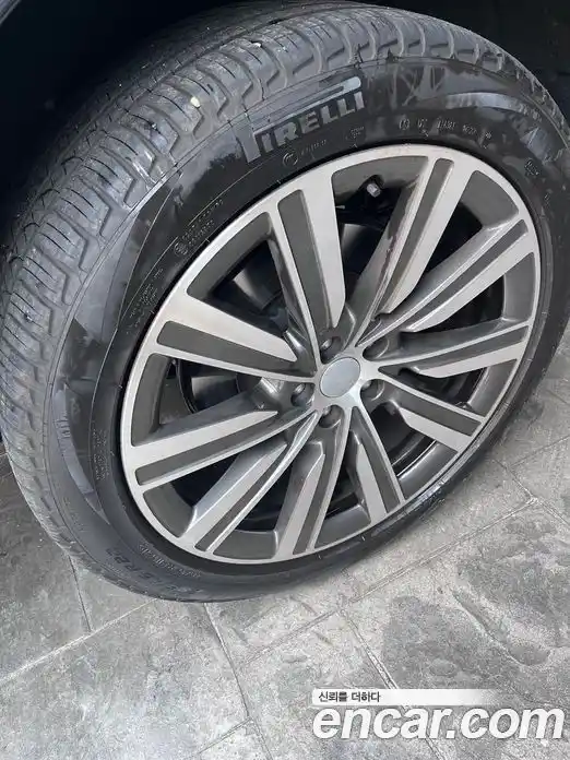 Land Rover Range-Rover 2023 4.4 Автомат в Москве № 231326, фото 4