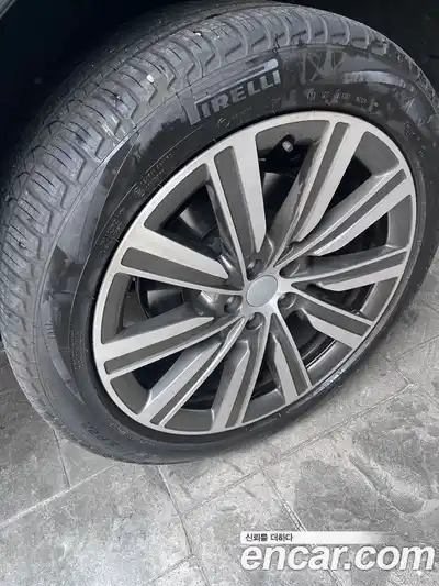 Land Rover Range-Rover 2023 4.4 Автомат в Москве № 231326, миниатюра 4