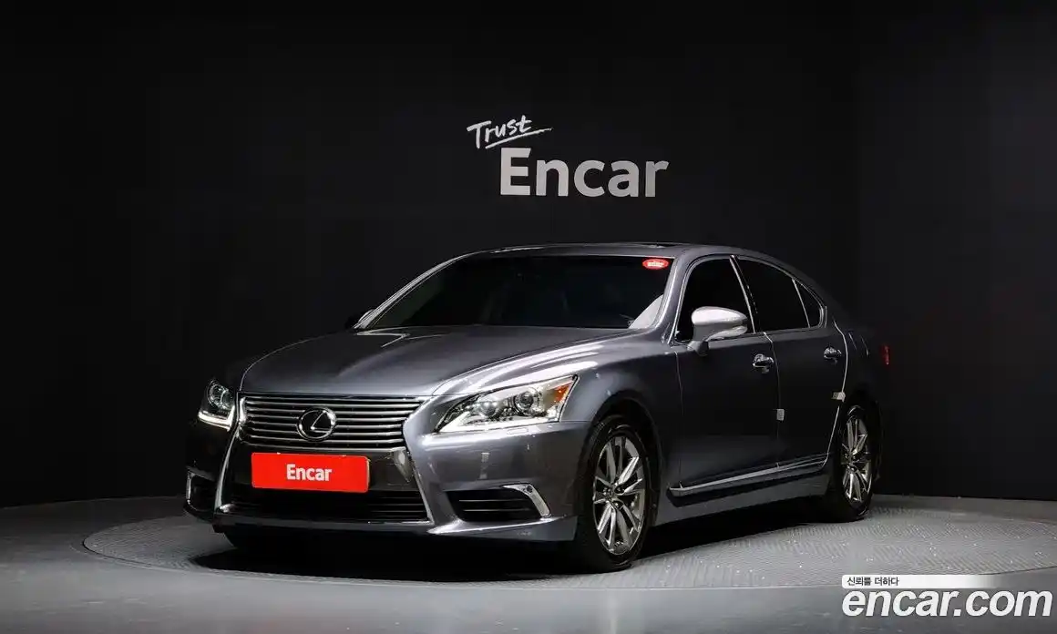 Lexus LS 2013 4.6 Автомат в Москве № 232016, фото 1
