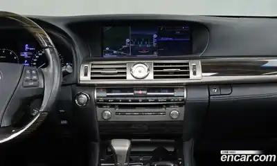 Lexus LS 2013 4.6 Автомат в Москве № 232016, миниатюра 11