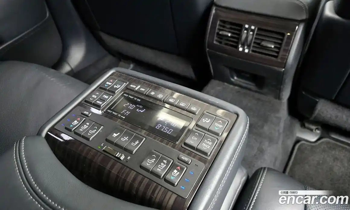 Lexus LS 2013 4.6 Автомат в Москве № 232016, фото 13