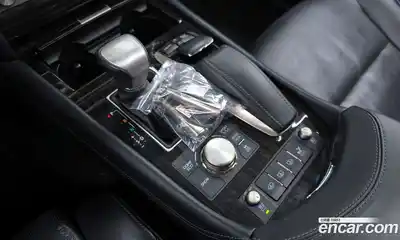 Lexus LS 2013 4.6 Автомат в Москве № 232016, миниатюра 2