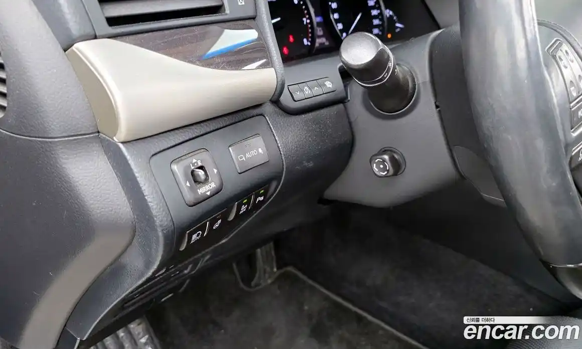 Lexus LS 2013 4.6 Автомат в Москве № 232016, фото 8