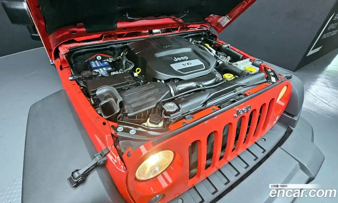 Jeep Wrangler 2017 3.6 Автомат в Москве № 232597, фото 13