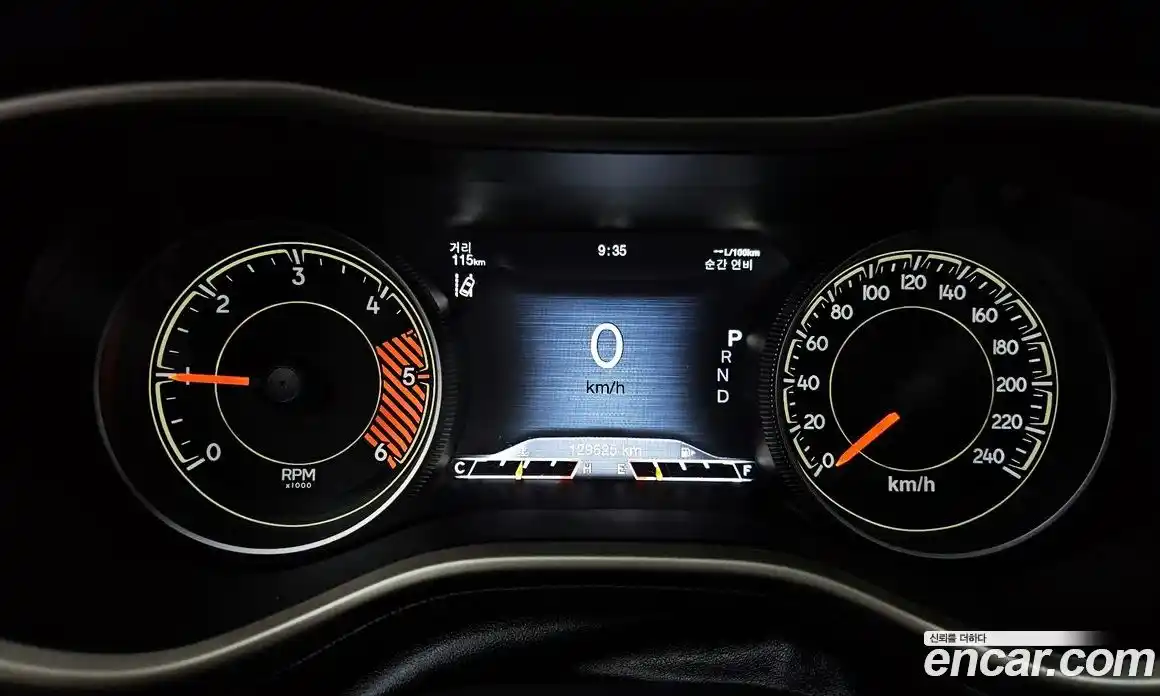 Jeep Cherokee 2015 2.0 Автомат в Москве № 232659, фото 14