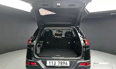 Jeep Cherokee 2015 2.0 Автомат в Москве № 232659, миниатюра 5