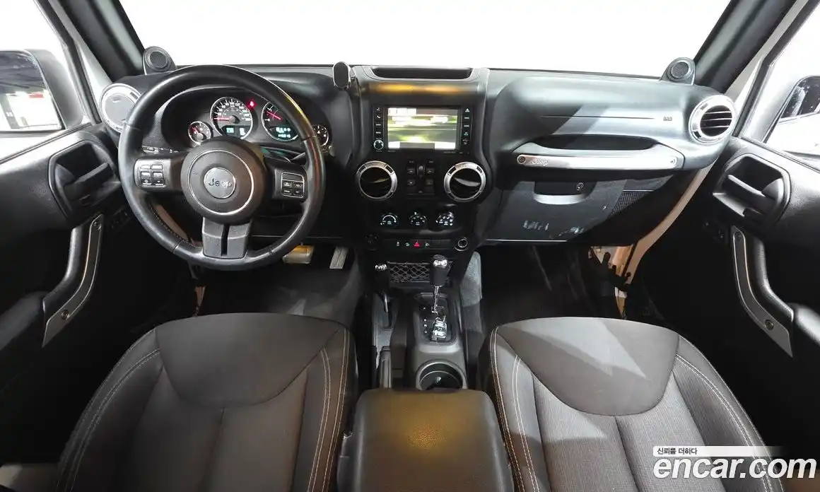 Jeep Wrangler 2013 2.8 Автомат в Москве № 232714, фото 12