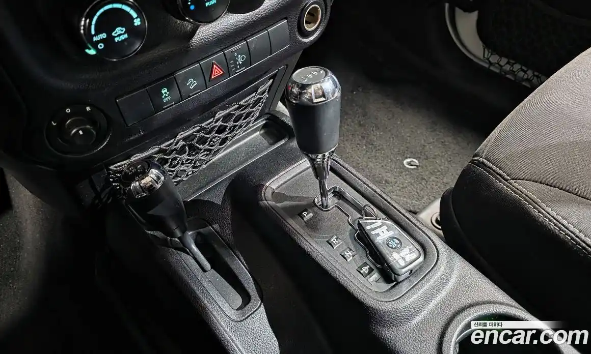 Jeep Wrangler 2013 2.8 Автомат в Москве № 232714, фото 4