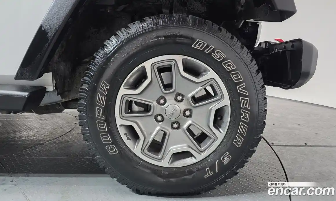 Jeep Wrangler 2013 2.8 Автомат в Москве № 232714, фото 5