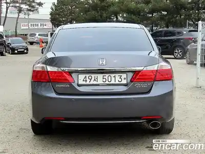 Honda Accord 2015 2.4 Автомат в Москве № 232988, миниатюра 4