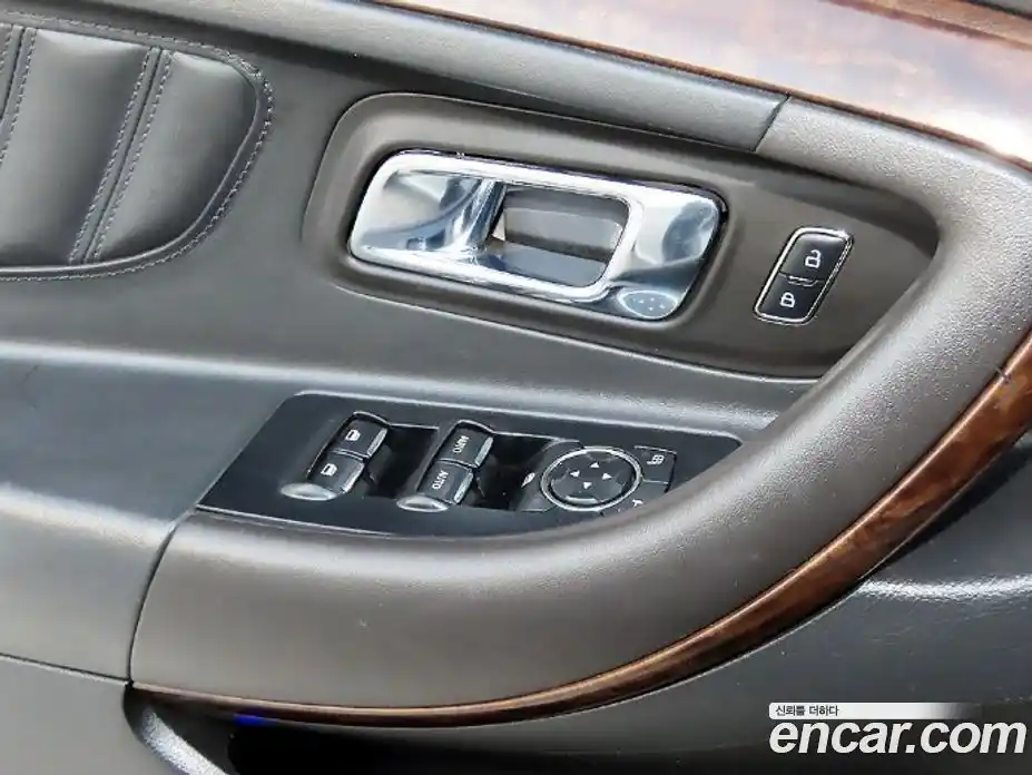 Ford Taurus 2013 2.0 Автомат в Москве № 234160, фото 11